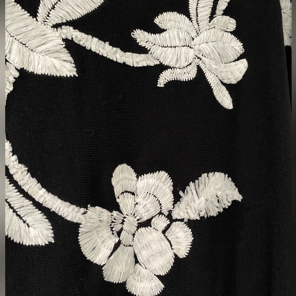 Chico's - Black Embroired Textured Sweater - 2(L) - Picture 2 of 11